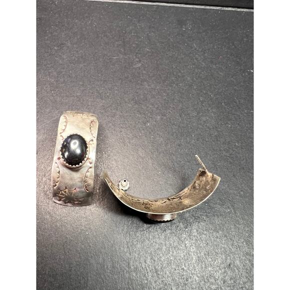 Vintage Sterling Silver Hematite Wide Band Post Earrings Southwestern Handmade - Picture 6 of 13